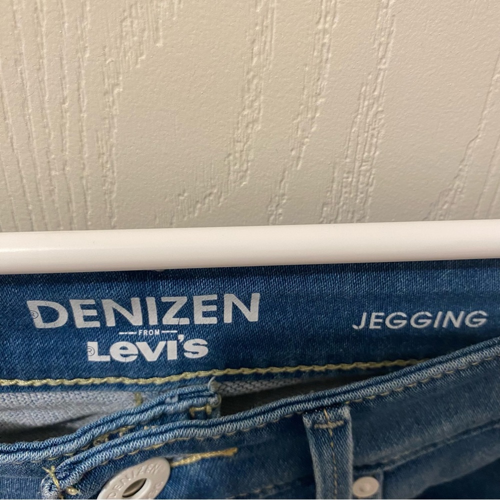 Levi's Denizen Classic Faded Blue Denim Jeggings Mid-Rise Size 11/30 - Picture 7 of 8